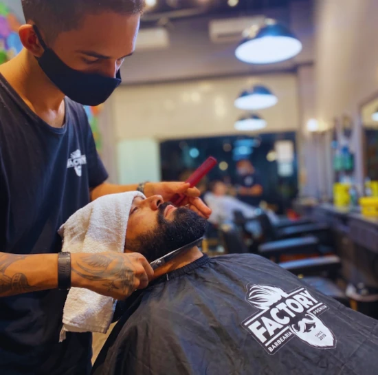 clube de assinatura de barbearia Factory Signature